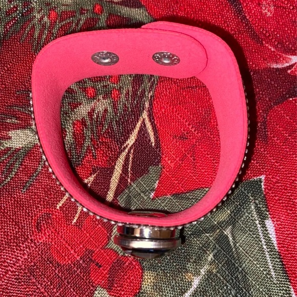 HD Snap Bling Bracelet - Picture 6 of 6